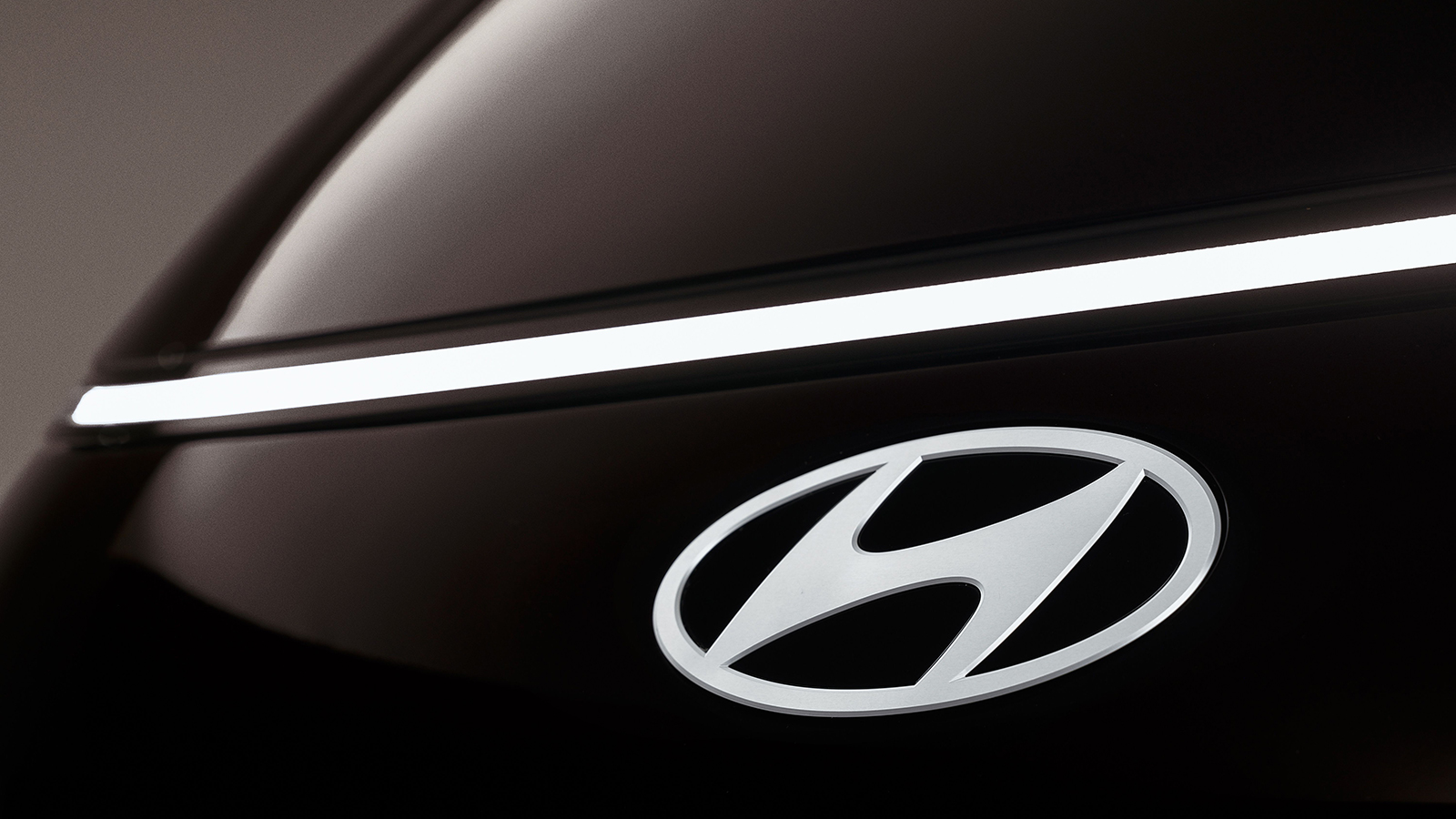 Η Hyundai παρουσιάζει το μεγαλύτερο ηλεκτρικό της αυτοκίνητο 